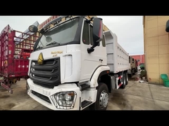 Chiếc xe tải đổ rác Howo