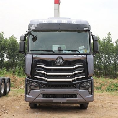 Giá tốt. Bên trái lái xe đặc biệt Sinotruk sử dụng Sinotruk HOWO MAX 6X4 530hp máy kéo LNG trực tuyến
