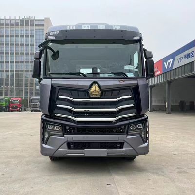 Giá tốt. Hai hàng Howo Sinotruk xe kéo 6x4 610hp 10 bánh xe cũ trực tuyến