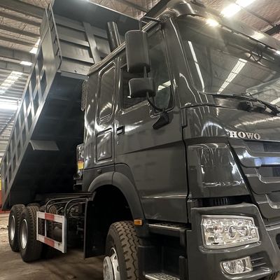 Giá tốt. 300L Tanker nhiên liệu HOWO 6X4 Dump Truck Capacity Load 25-30t với màu sắc và ghế tùy chỉnh≤5 trực tuyến