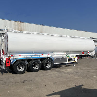 Giá tốt. 3 trục thép cacbon Tank Semi trailer với dung lượng 45 000 lít và 5 cabin tùy chọn trực tuyến